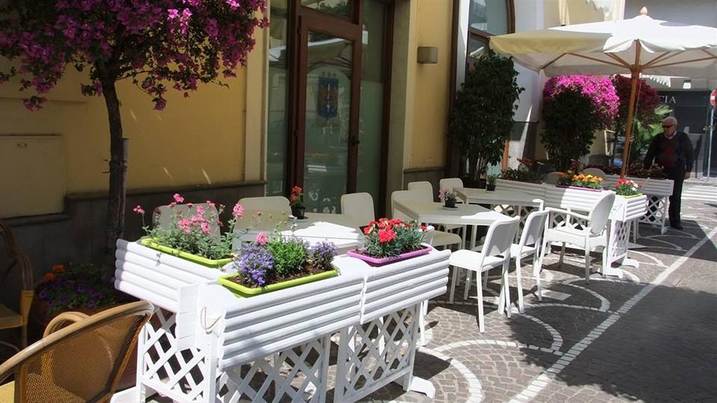 Hotel Ristorante Amitrano بومبيي المظهر الخارجي الصورة