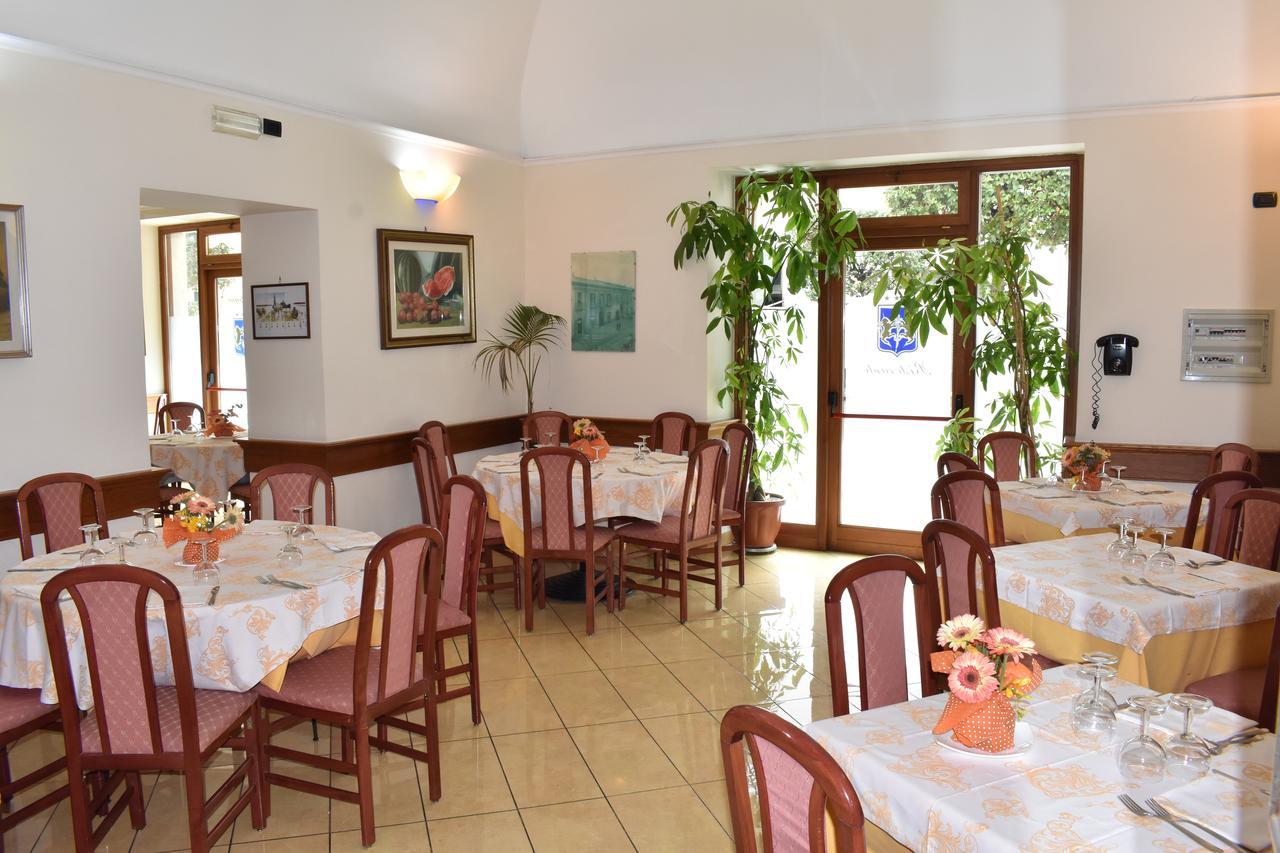 Hotel Ristorante Amitrano بومبيي المظهر الخارجي الصورة