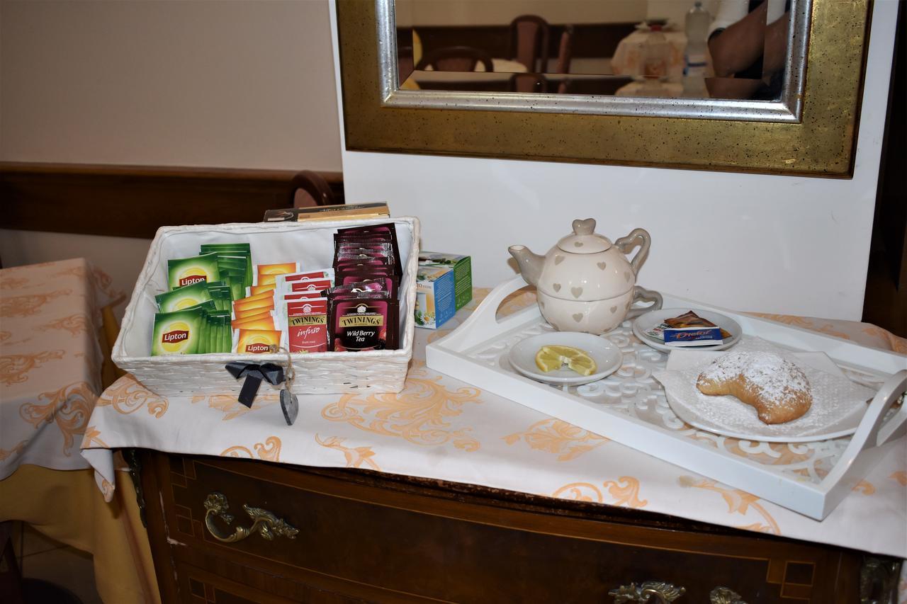 Hotel Ristorante Amitrano بومبيي المظهر الخارجي الصورة